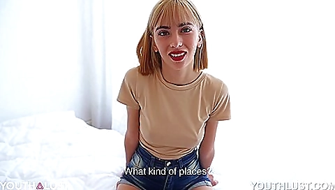 Hot rumonia loves to be double penetration