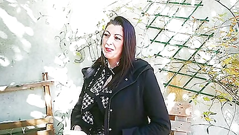 Sexy mature and fuck hard in the kitchen