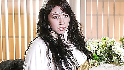 Sexy young squirting dildo machin torrent