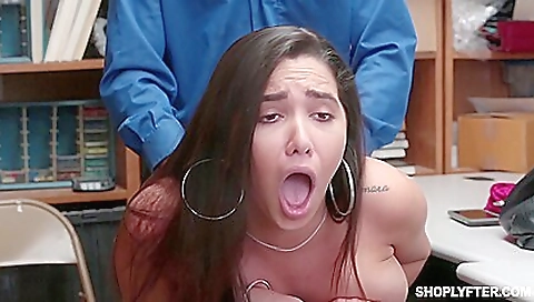 Foot worship by foot girls