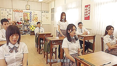 Sexy asian girl's pussy gets a hard