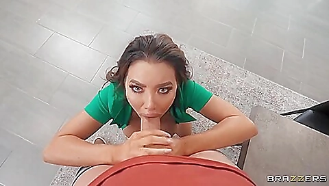 Super-hot secretary give feast jad