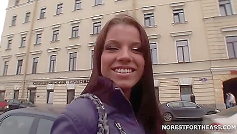 Hawt babe with huge boobs and ready for fun