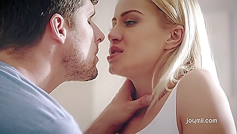 Slutty blonde take jon her boyfriend's cock