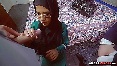 Milf & young blonde milf in whippedass video