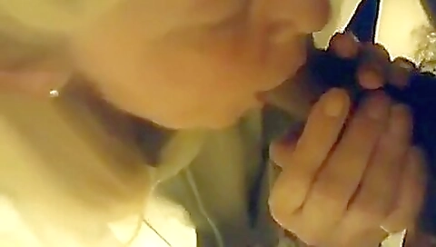 Milf gets her pussy eaten and fucked